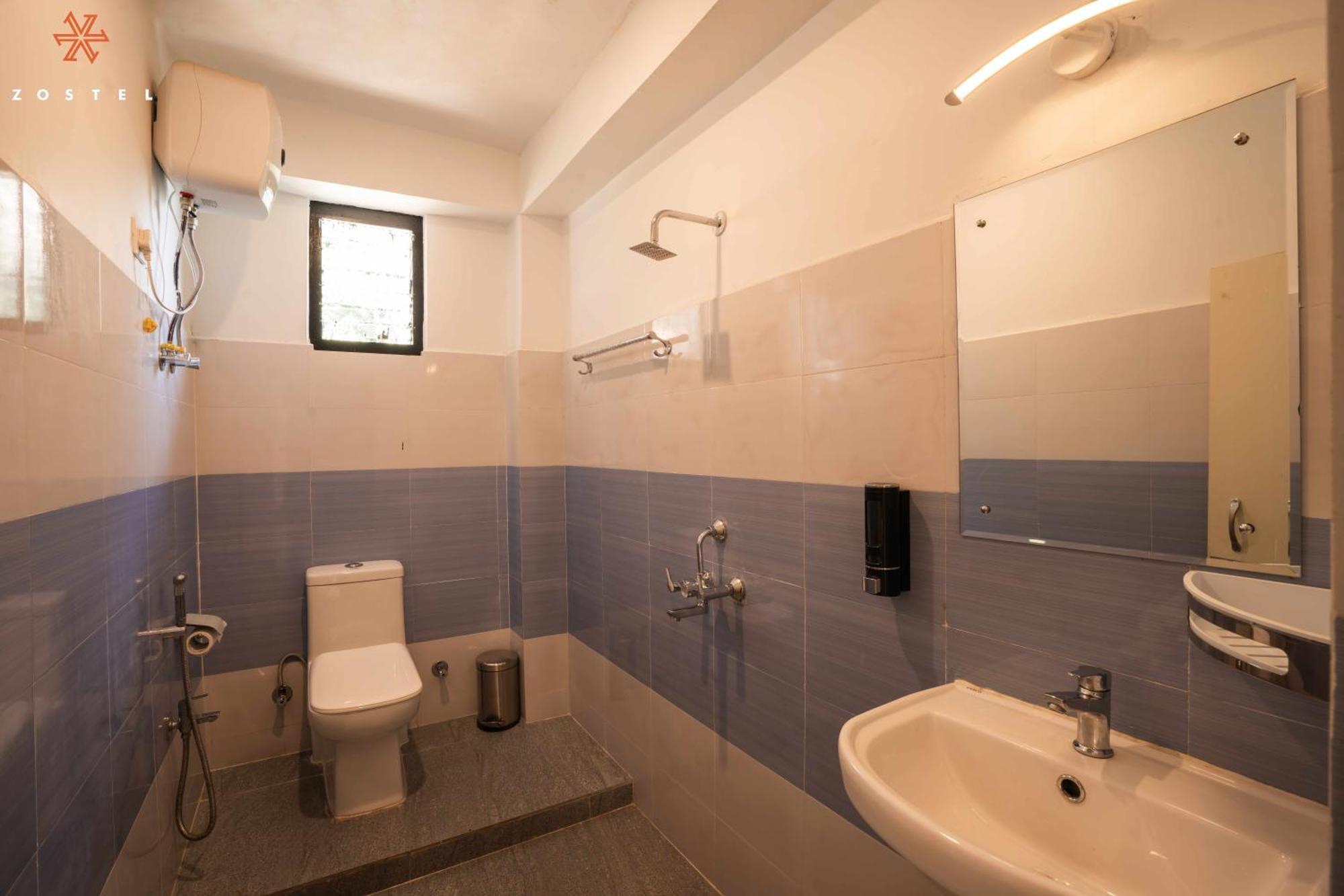 Zostel Rinchenpong Hostel Eksteriør bilde