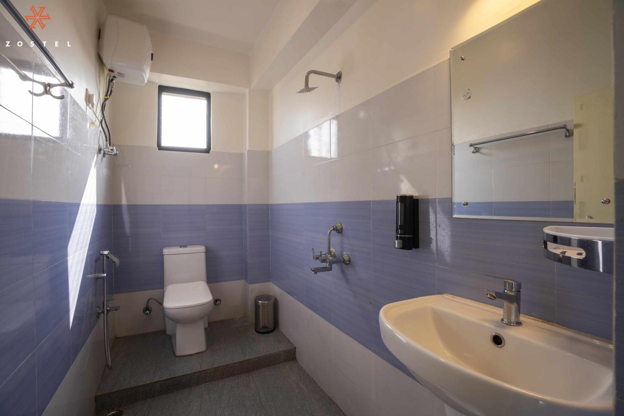 Zostel Rinchenpong Hostel Eksteriør bilde